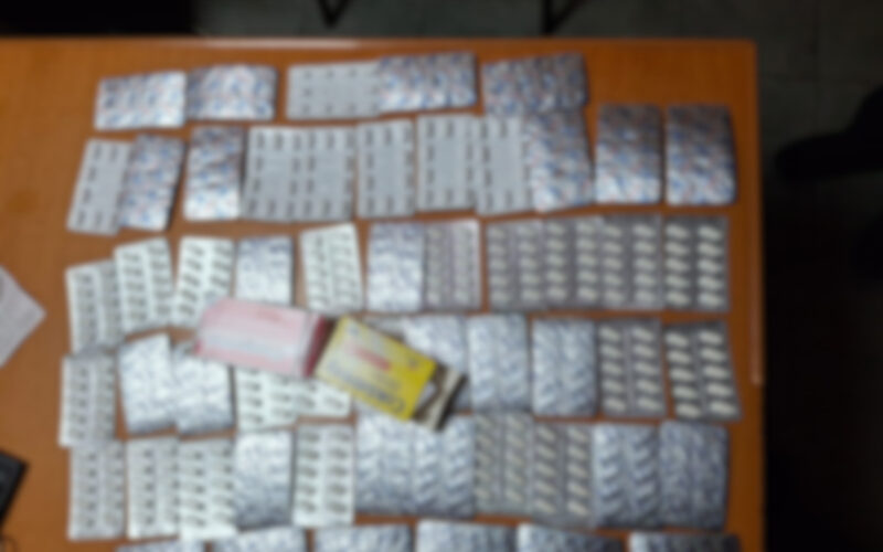 Femeie prinsă cu sute de pastile ilegale în rucsac la granița cu Ucraina